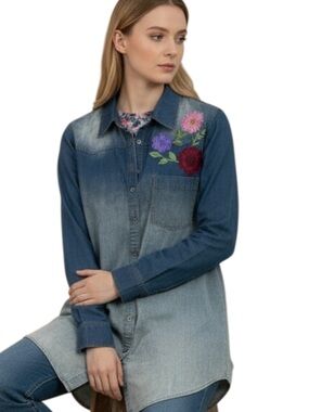 Aratta Large Denim Button-Down Shirt with Floral Embroidery